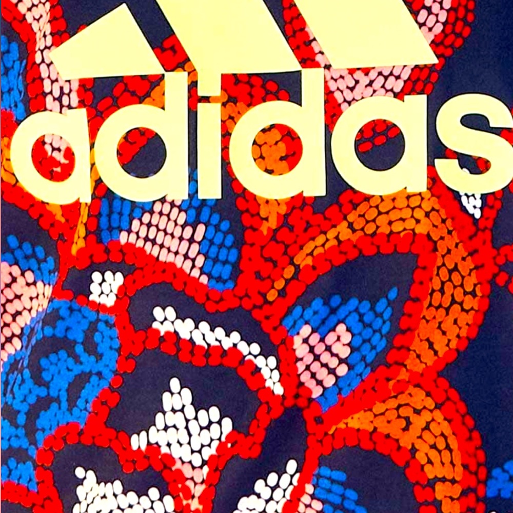 Adidas Graphic Farm shirt. Size Medium. Slightly worn but Excellent condition!